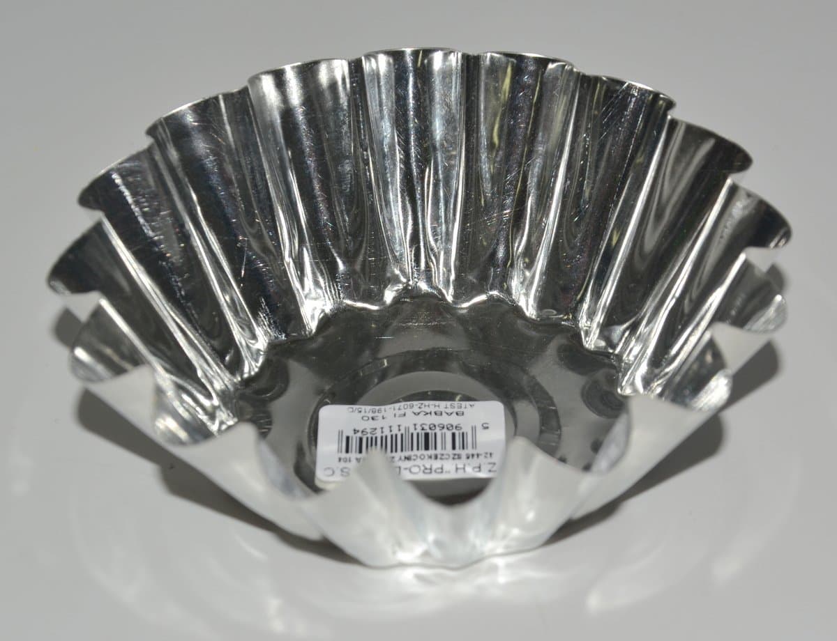 Foremka metalowa karbowana do pieczenia 130