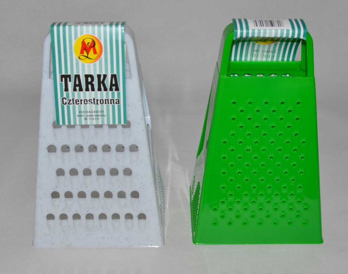 Tarka czworoboczna z plastikowym korpusem i metalowymi tarkami