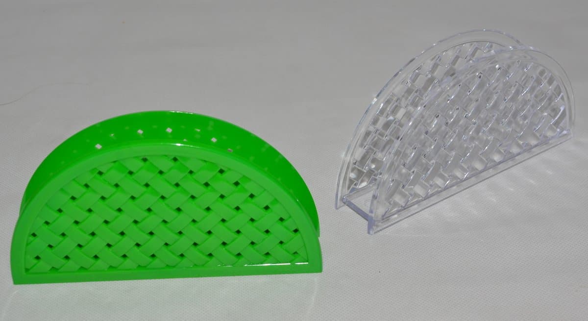 Serwetnik plastikowy pleciony