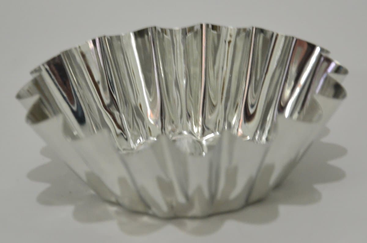 Foremka metalowa karbowana do pieczenia 130