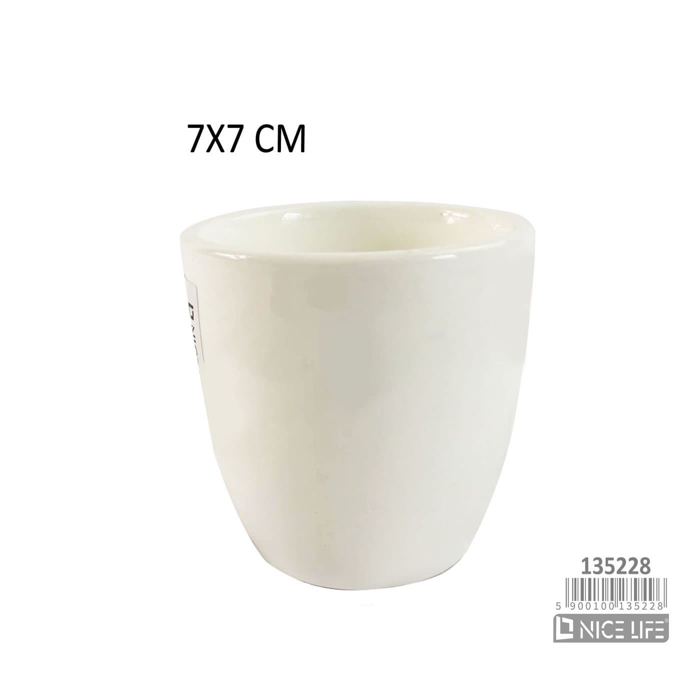 Kubek ceramiczny biały zwężany ku dołowi bez ucha