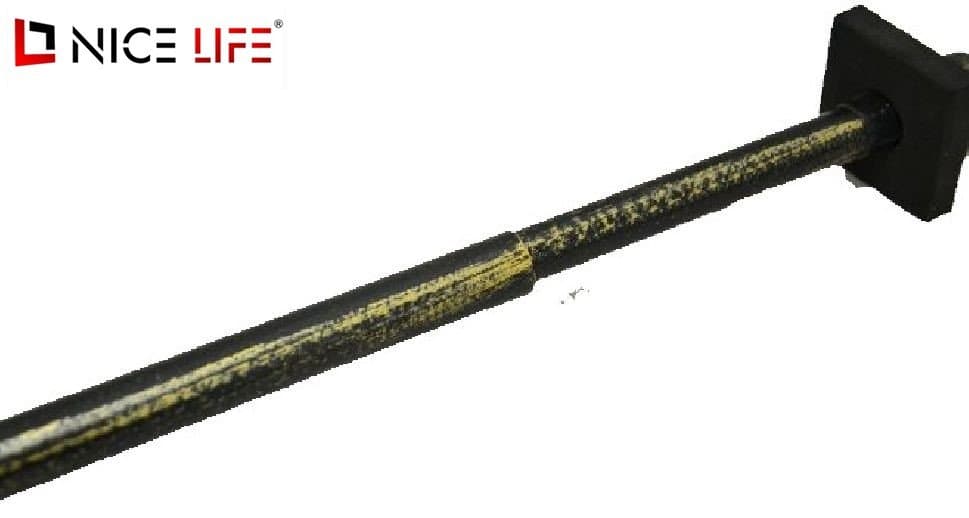 Karnisz metalowy czarny ze złotym zdobieniem