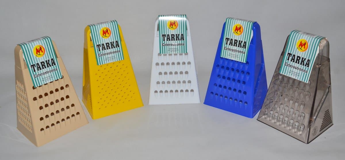 Tarka czworoboczna z plastikowym korpusem i metalowymi tarkami